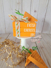 Load image into Gallery viewer, Wooden Rustic Carrots